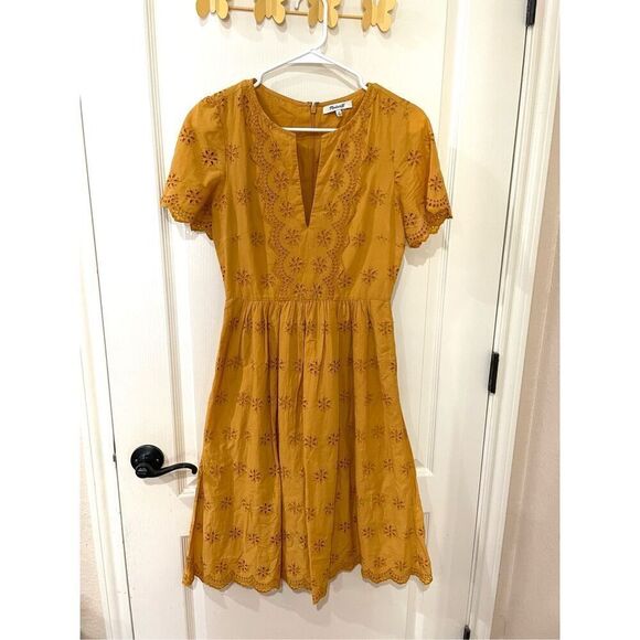 Madewell Eyelet Scalloped Trim Dress Size 00 - Picture 1 of 7
